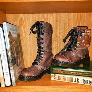 Dr Martens Triumph 1914 Waxed Leather Boots NEW